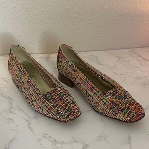 RARE!! Vintage Woven Multicolor Women's kitten heel Loafers by Margaret Jerrold